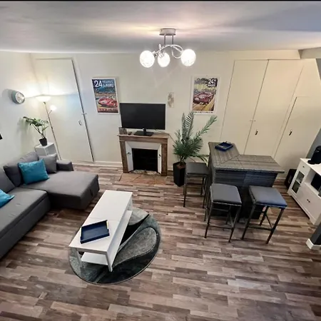 Duplex Au 2eme Et De Notre Maison -acces Au Jardin-smart Tv-streaming-wifi لو مان