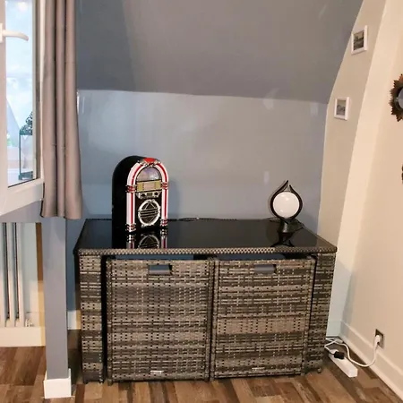 فندق مبيت وإفطار Duplex Au 2eme Et De Notre Maison -acces Au Jardin-smart Tv-streaming-wifi